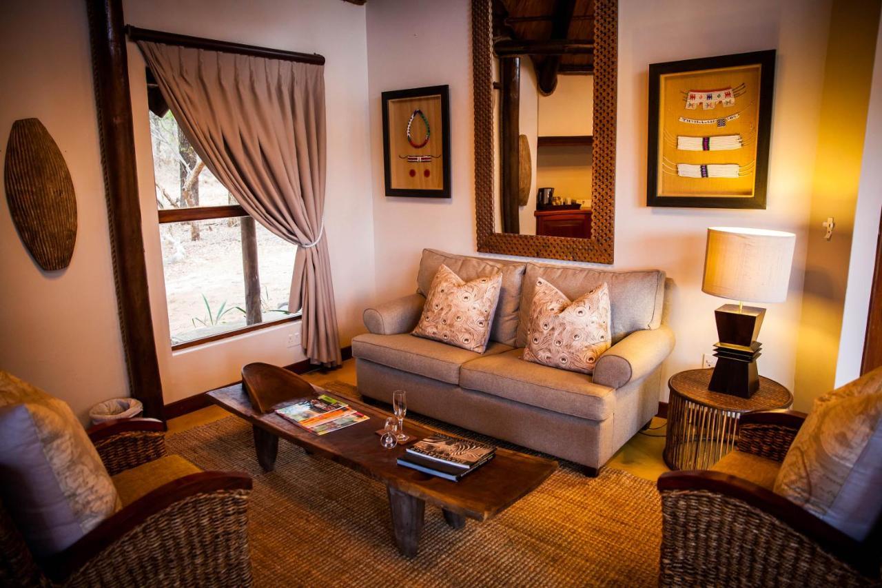 Amakhosi Safari Lodge&Spa Magudu Rum bild